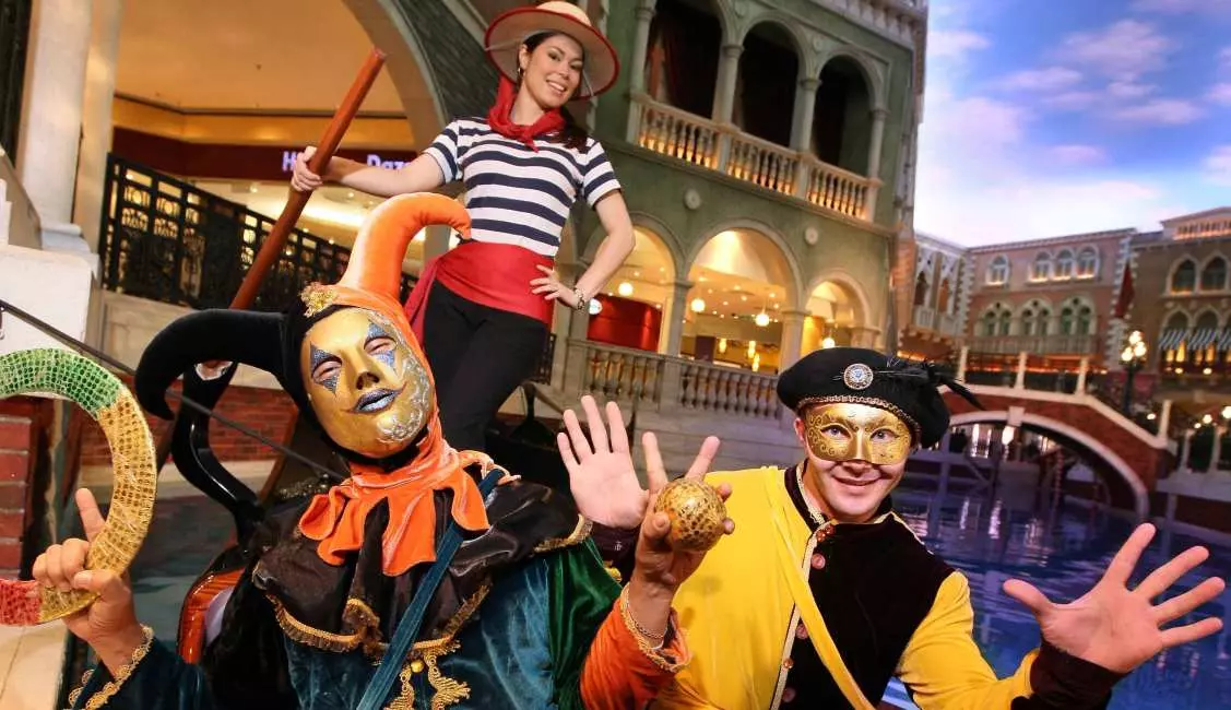 Gondola Ride at The Venetian Macao 3