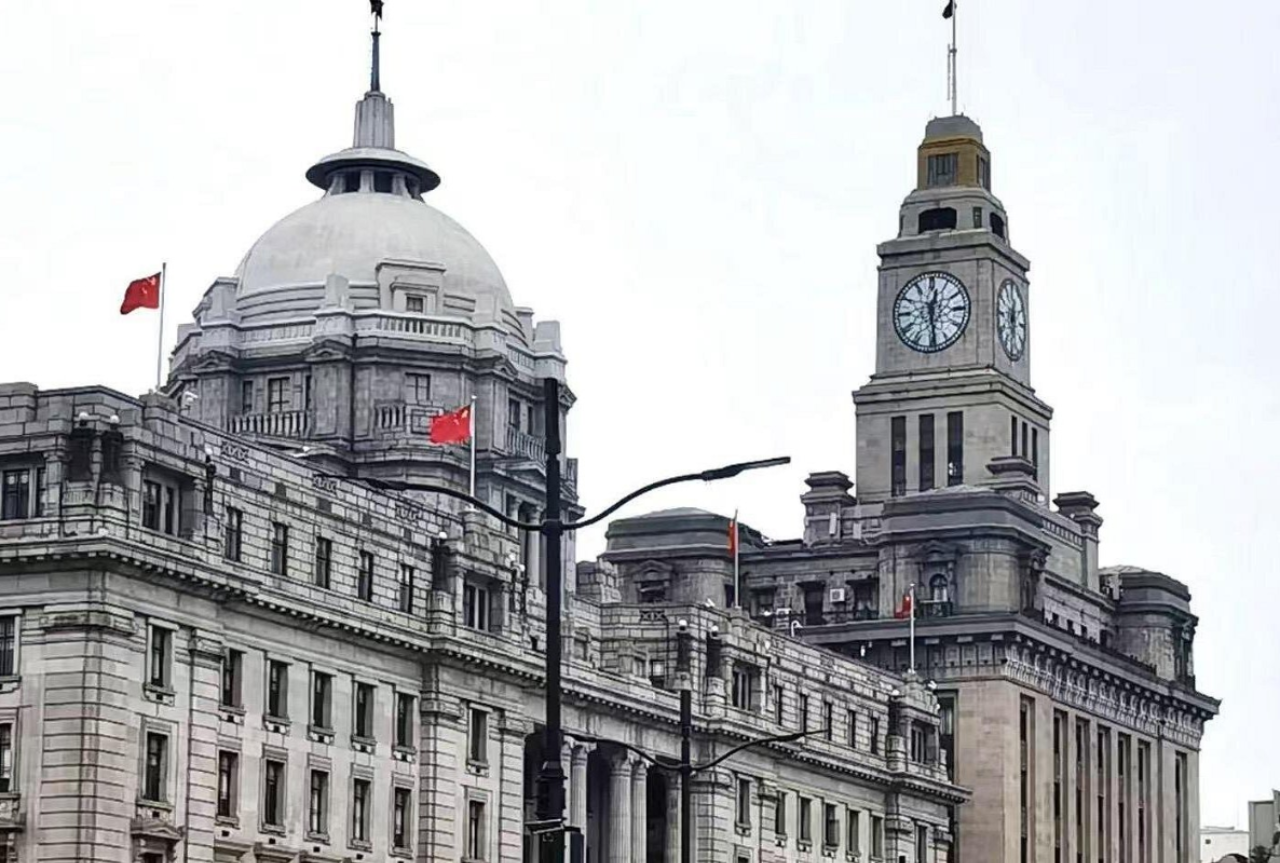 Shanghai Food and Culture Tour (Breakfast or Dinner; 10 Dishes at 5 Eateries)