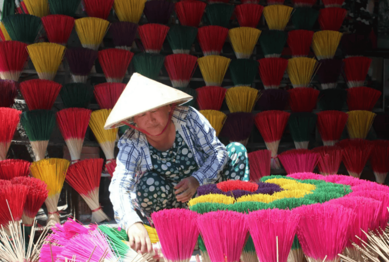 Hue Discovery Deluxe Full Day Tour from Da Nang 3