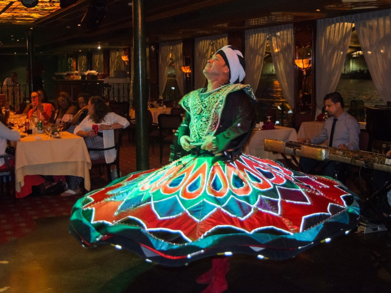 Cario Dinner Cruise on the Nile River in Cairo with Pickup 5