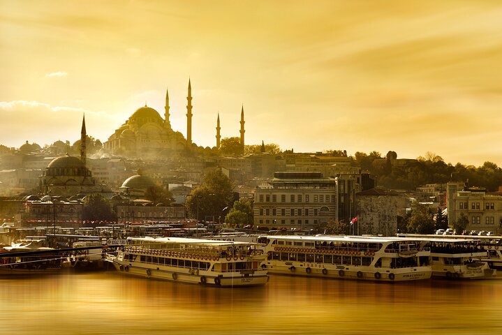 Istanbul Old City Highlights Tour with Lunch Sunset Cruise