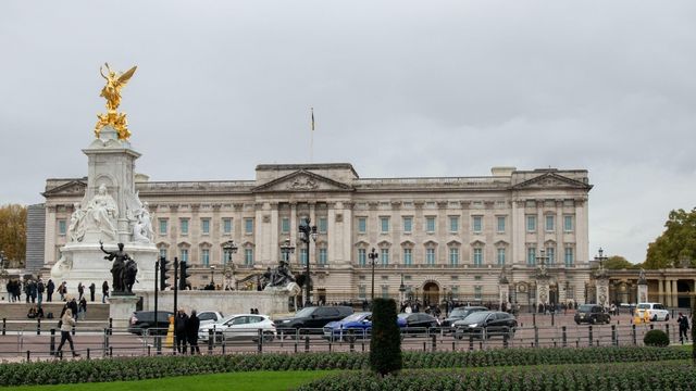 London: Buckingham Palace & Big Ben (& Westminster Abbey entry) 3