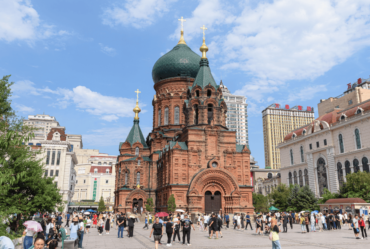 Harbin City Highlights: Saint Sophia Cathedral, Central Street, Museum & Zhonghua Baroque Street