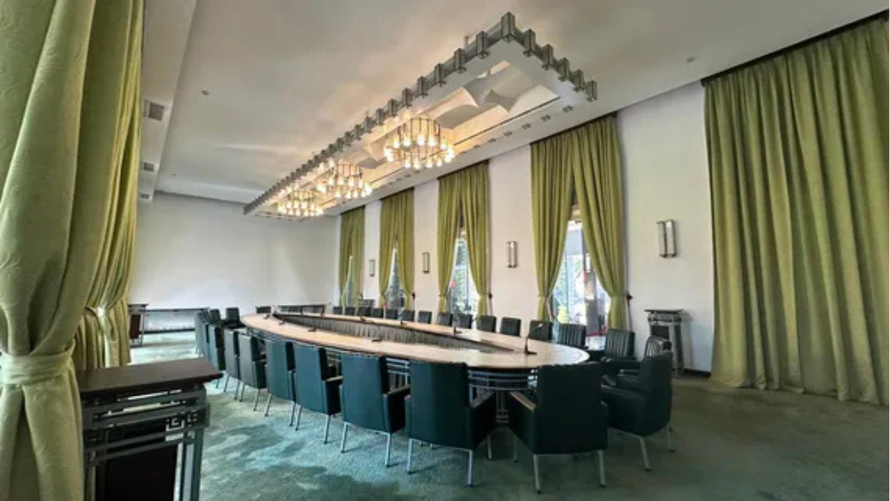 Saigon Instagram Half-day Tour with Iconic attractions in Ho Chi Minh City 2