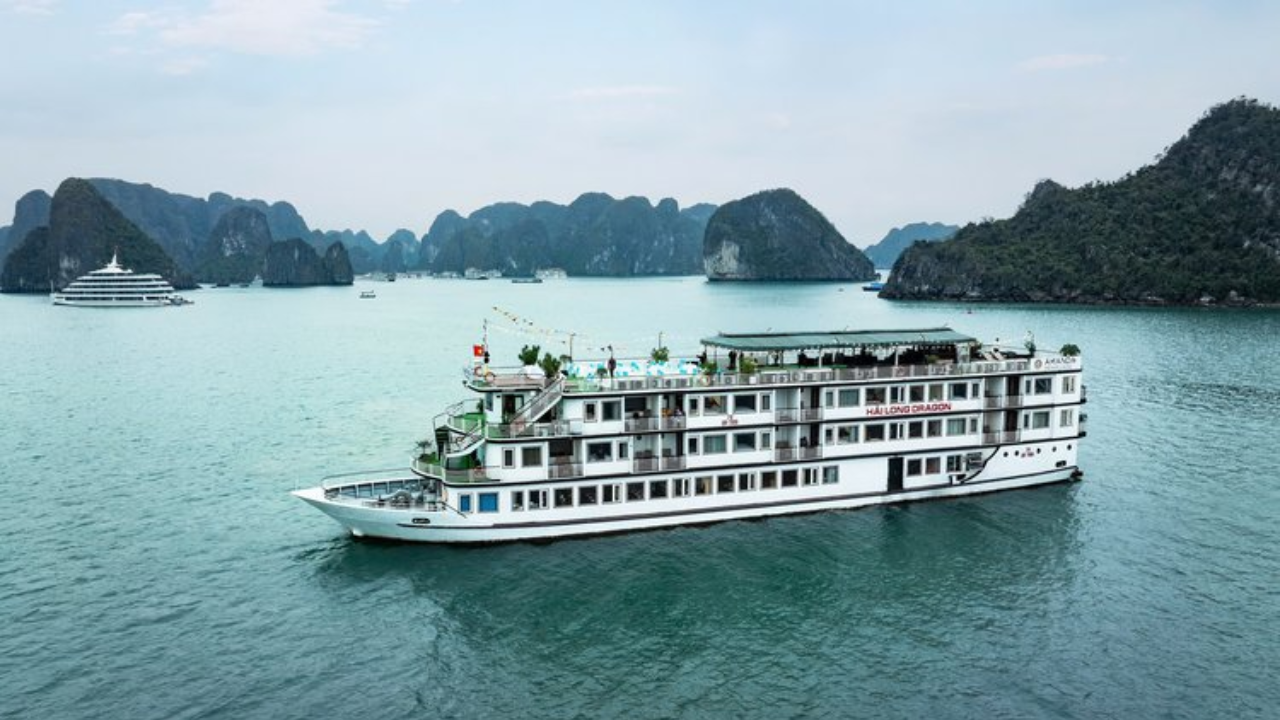 Starlight 2D1N Cruise: Ha Long Bay with Sung Sot & Ti Top