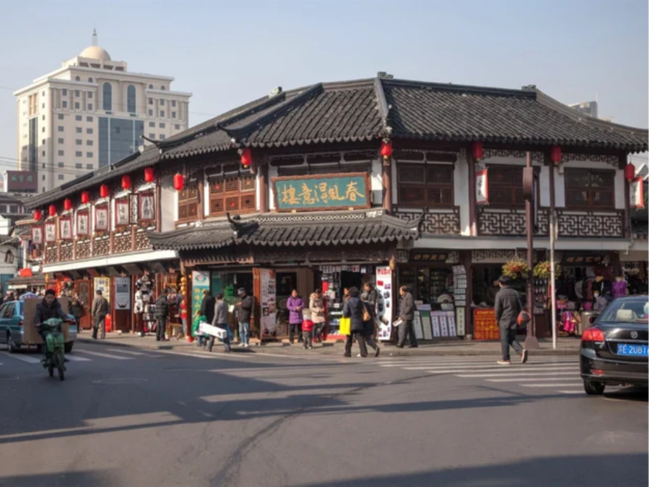 Shanghai Highlights Half Day Bike Tour 3