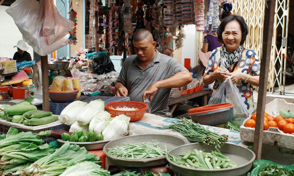 Ride Through Ho Chi Minh City with Locals – English Private Tour with Nga 4
