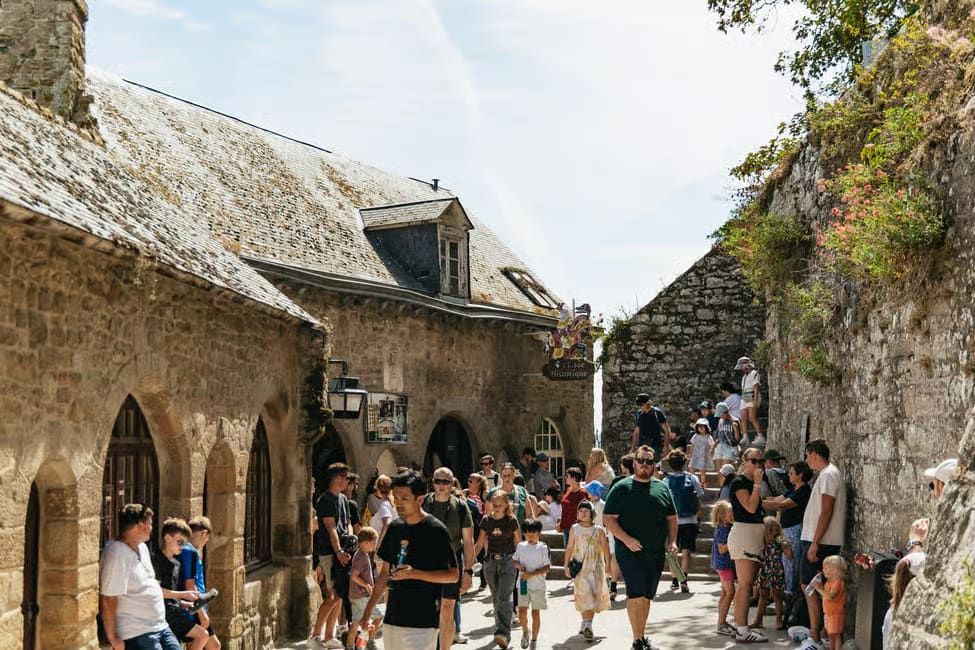 Paris Mont Saint-Michel Day Tour with Ticket and Transport Only/ Audio Guide/ Guided Tour 4