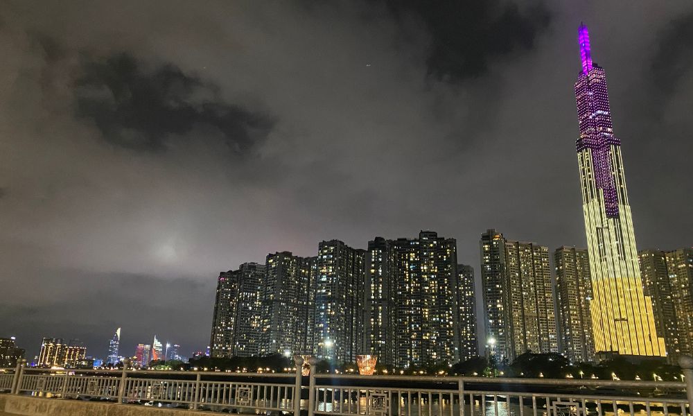 Ride Through Ho Chi Minh City with Locals – Private Tour with Ha 4