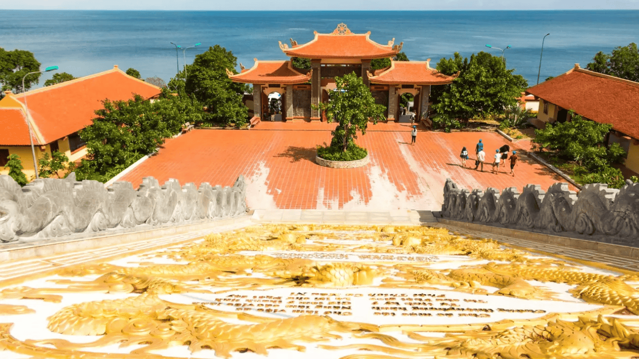 One Day Trip to the South of Phu Quoc: Ho Quoc Pagoda and Pepper Farm 2