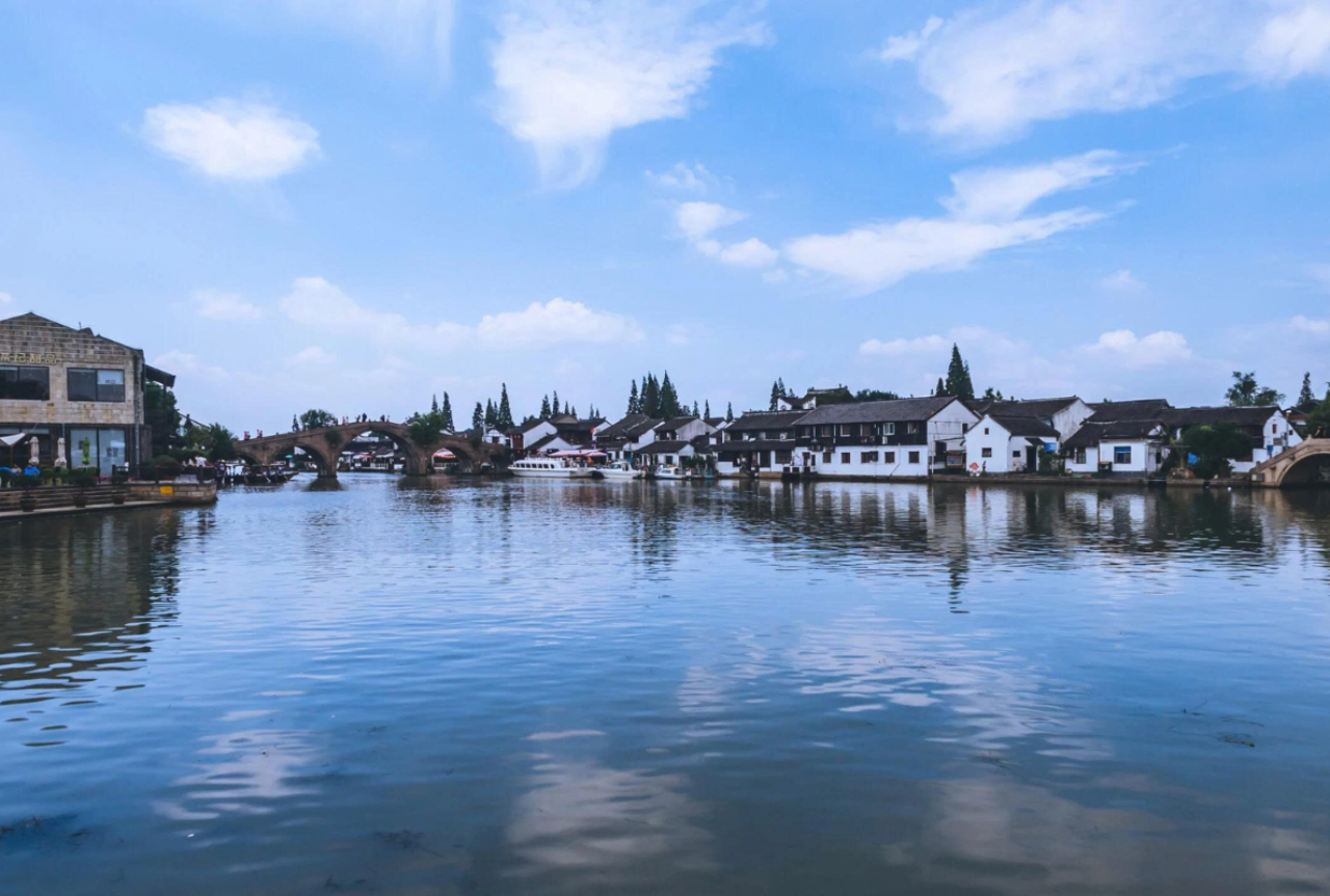 Zhujiajiao Water Town Half-Day Tour with Boat Ride from Shanghai 4