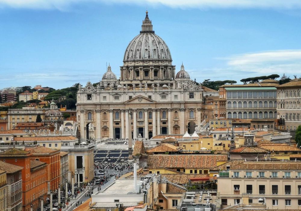 St. Peter's Basilica Guided Tour with Dome Climb in Vatican City | Rome