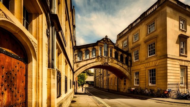Warner Bros. Studio Tour London & Oxford Walk One-day Transfers With Tickets & Walking Tour 4