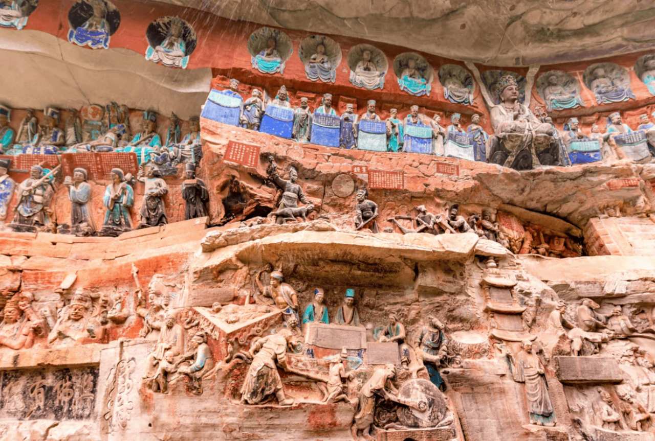 1-Day Tour to Dazu Rock Carvings (Baodingshan + Beishan + Museum) 3