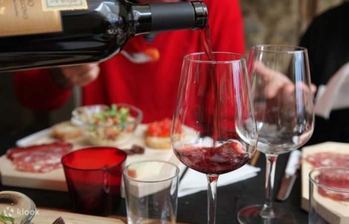 Tuscany Tour from Rome with 3-Course Lunch and Wine Tasting
