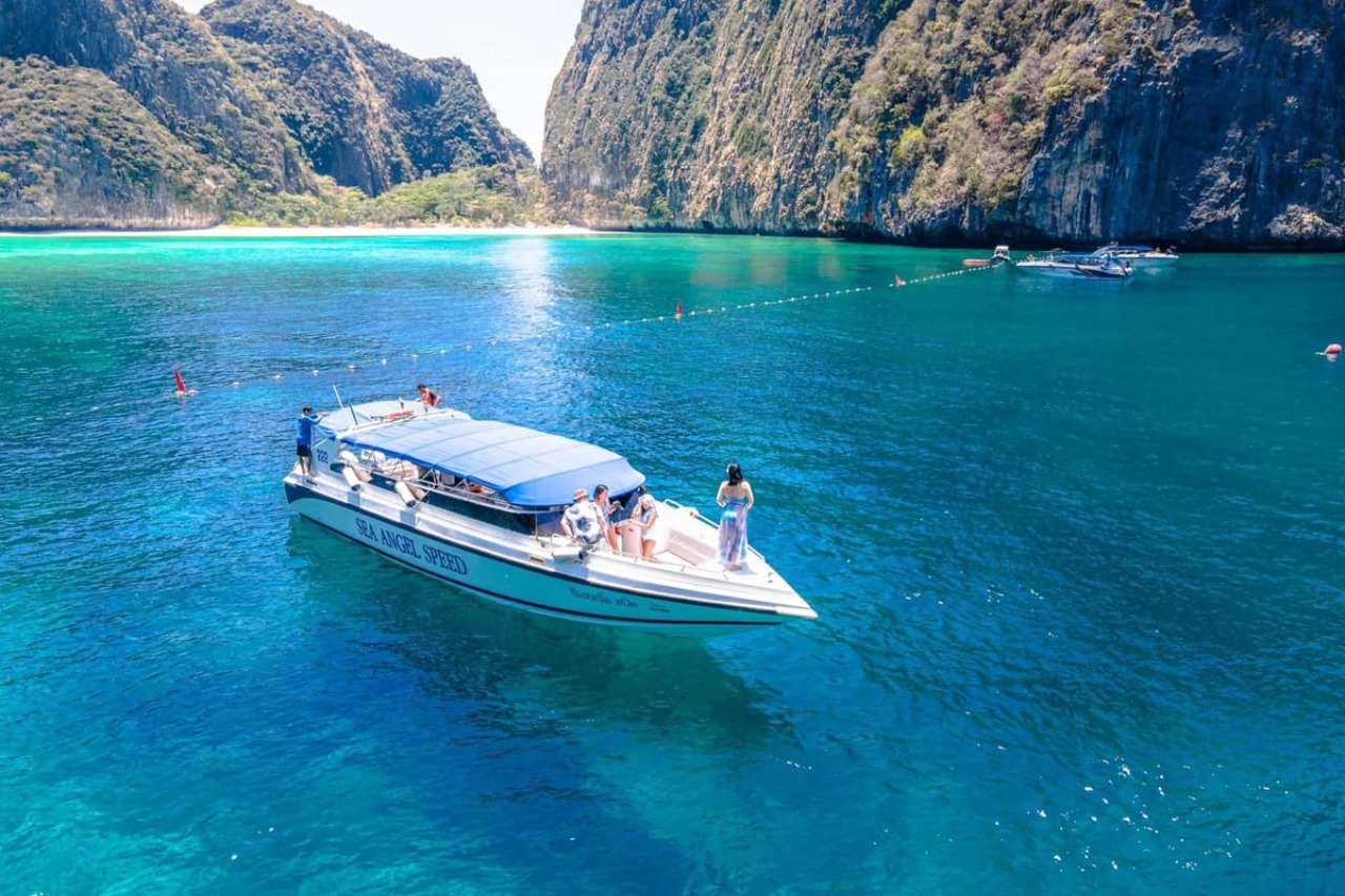 Phi Phi Island, Maya Island and Bamboo Beach Speedboat Day Tour 5