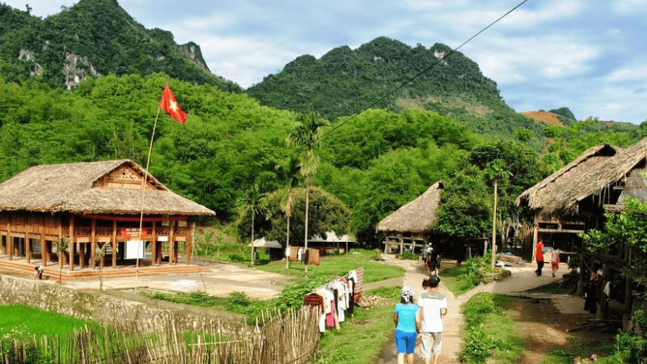 Full-Day Mai Chau Day Trip from Hanoi