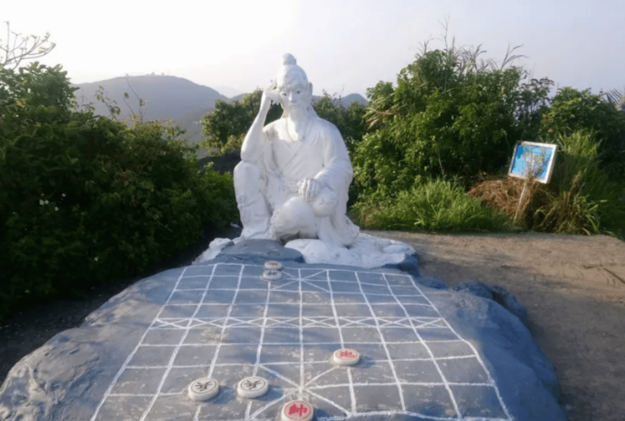 Son Tra Peninsula Private Jeep Tour from Da Nang 5