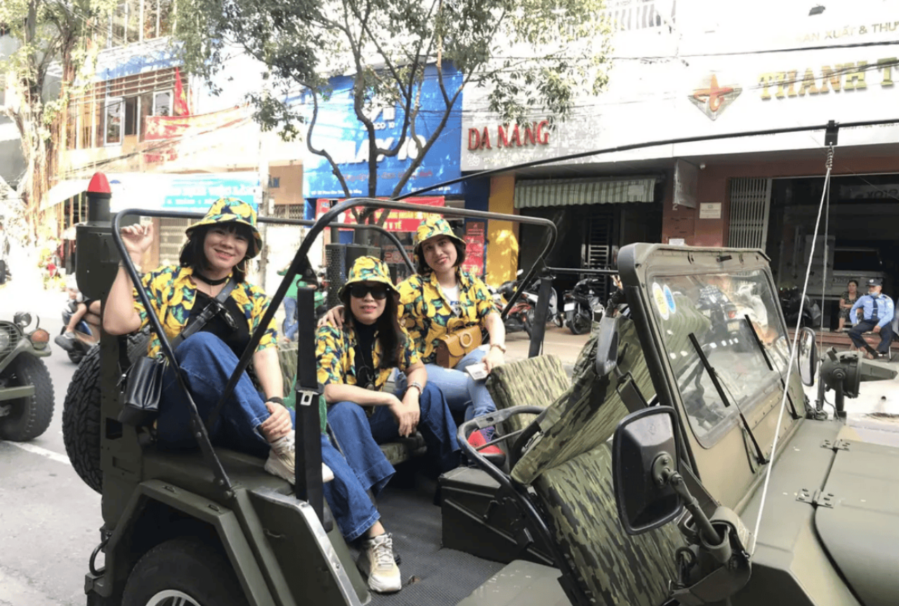 Son Tra Peninsula Private Jeep Tour from Da Nang