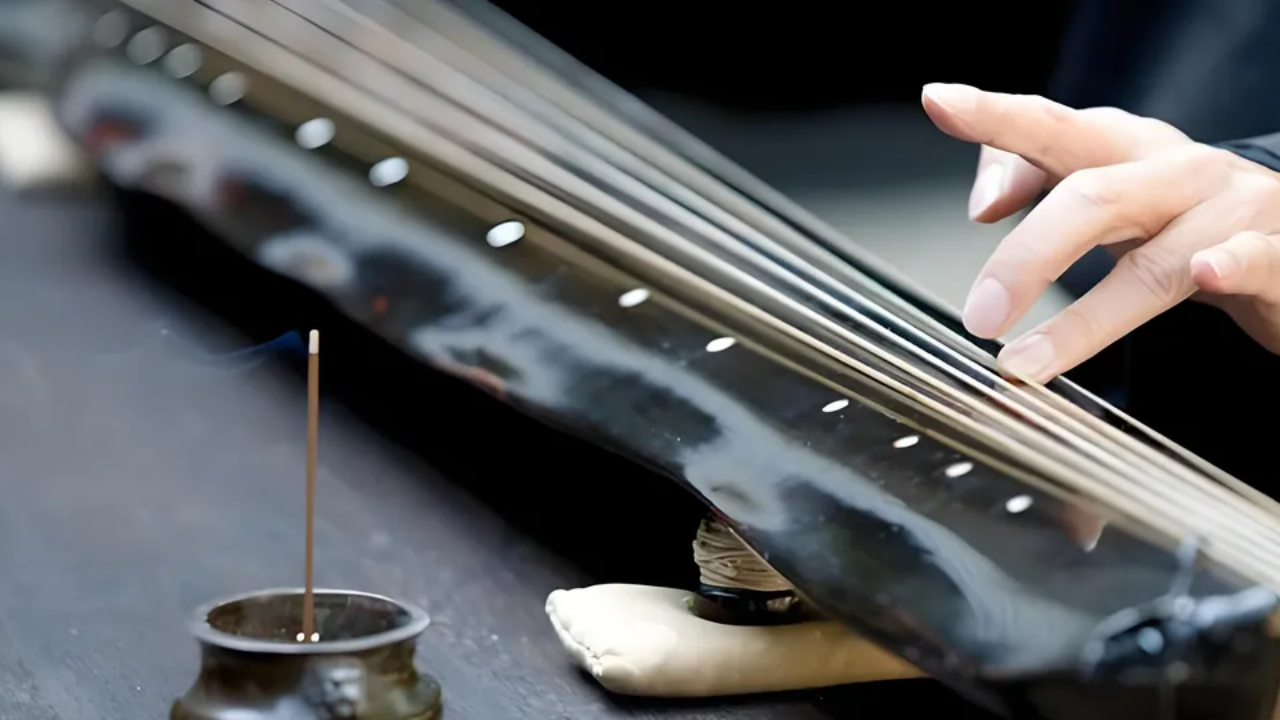 Chengdu Half-Day Guqin & Tea Tasting Experience