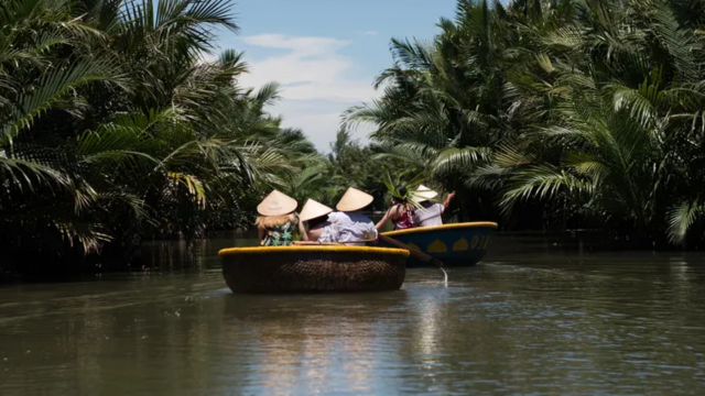 Coconut Forest Tour by Bicycle and Basket Boat in Hoi An 5