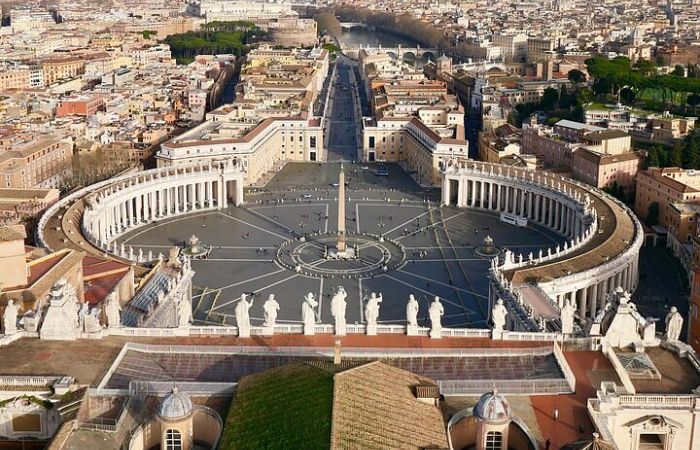 St. Peter's Basilica, Square & Papal Grottoes Guided Tour in Rome 5