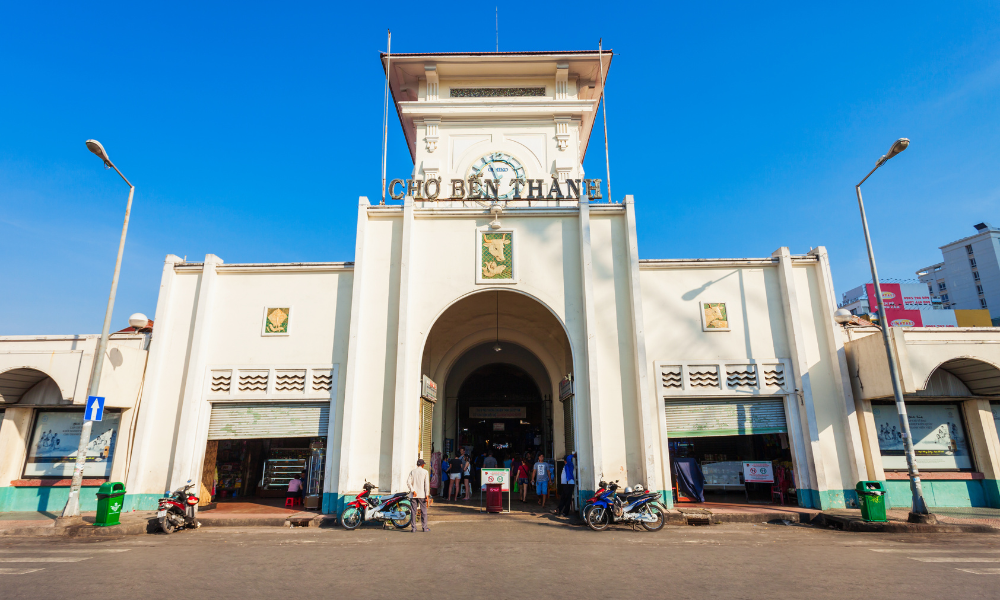 Enjoy The True Saigon Vibe With Local - Lucy (Chinese Guide) 4