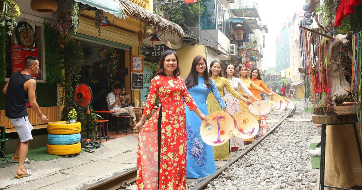 Hanoi Instagram Private Tour by Motorbike or Car 4