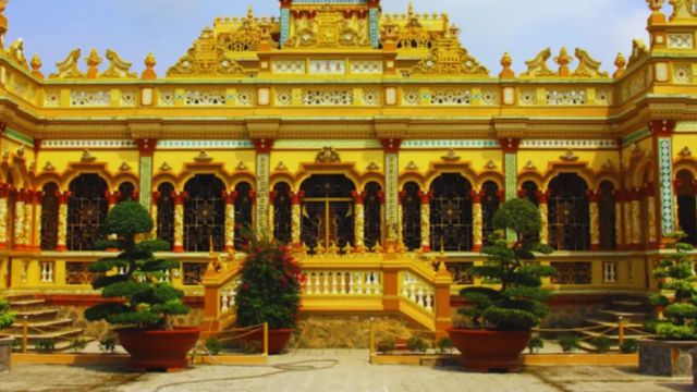 Mekong Delta Day Tour: My Tho, Vinh Trang Pagoda & Thoi Son Island from Ho Chi Minh City [English Guide | No Shopping | Hotel Pick-up | Lunch Included] 3