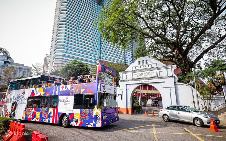 KL Hop-On Hop-Off Sightseeing Bus Pass 3