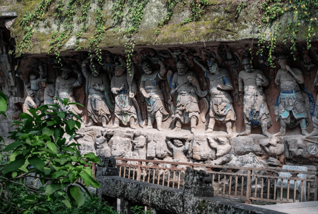 1-Day Tour to Dazu Rock Carvings (Baodingshan + Beishan + Museum) 4