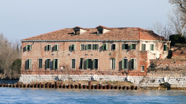 Six-hour lagoon tour in Murano, Burano and Torcello
