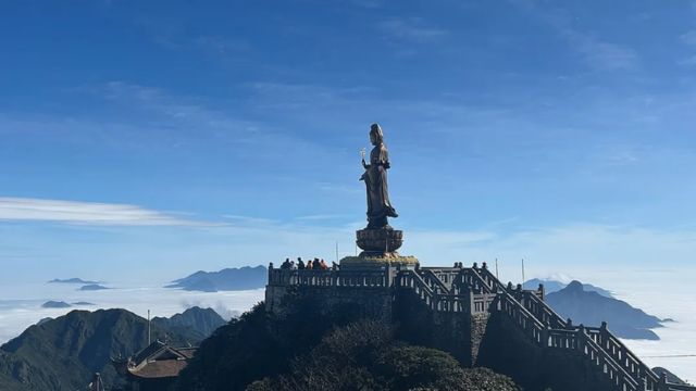 2D1N Fansipan Peak with Cable Car Group Tour to Sapa from Hanoi 4