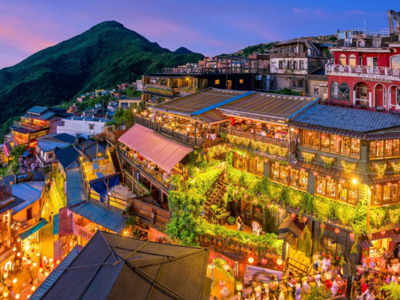 Taiwan North Coast Tour: Jiufen, Yehliu & Shifen | Day & Night Options | Multilingual Guide 5
