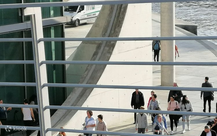 Reichstag dome & government district walking tour in Berlin