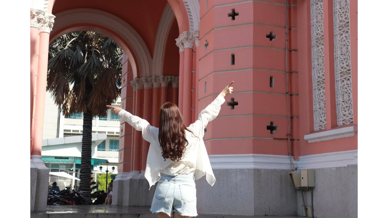 Saigon’s Most Instagrammable Cafés by Car: Half-Day Coffee Hopping Tour