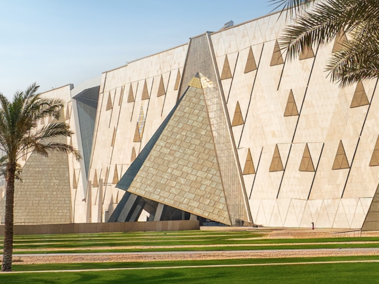 Private half-day tour to the Grand Egyptian Museum (GEM) 2
