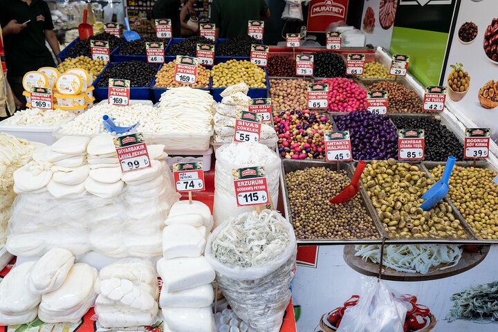 Istanbul Taste of Two Continents Food Tour: Spice Market & Ferry 5