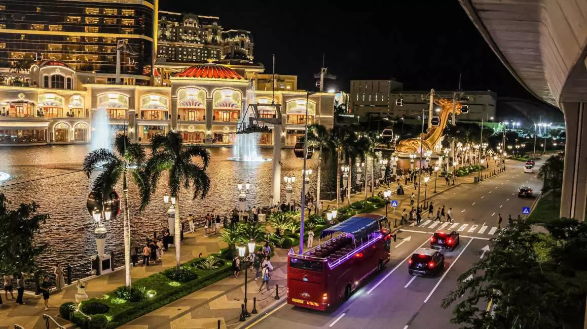 Macau Open Top Bus Night Tour 3
