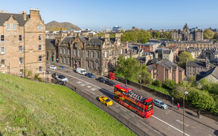 Edinburgh Hop-On Hop-Off City Sightseeing Bus Pass 3