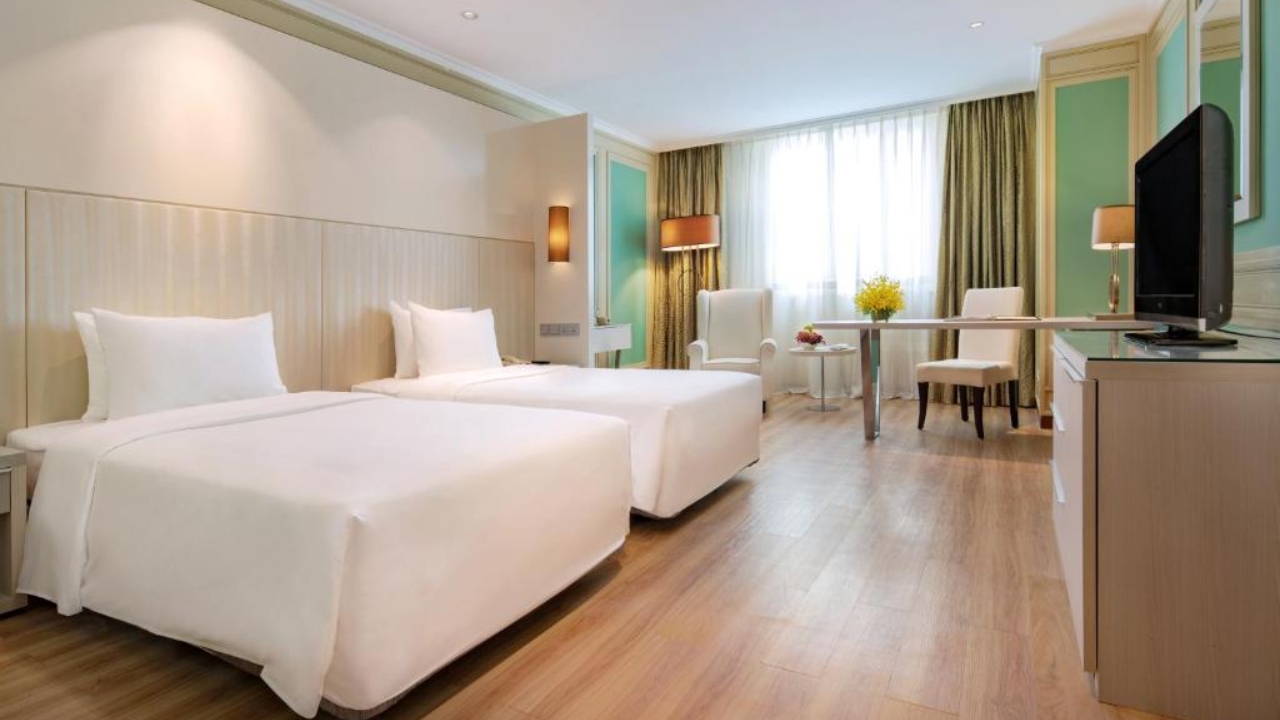 Windsor Plaza Hotel 4