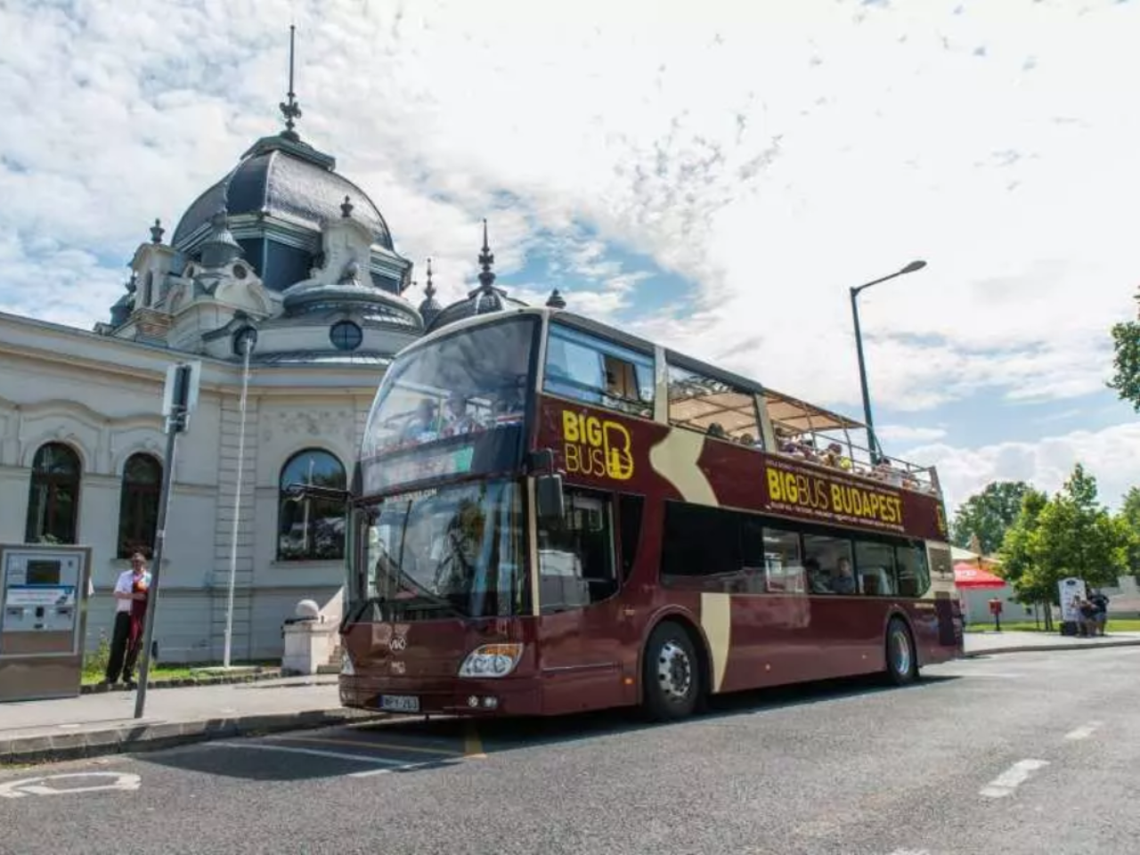 Budapest Hop-On Hop-Off bus by Big Bus with cruise and walking tour