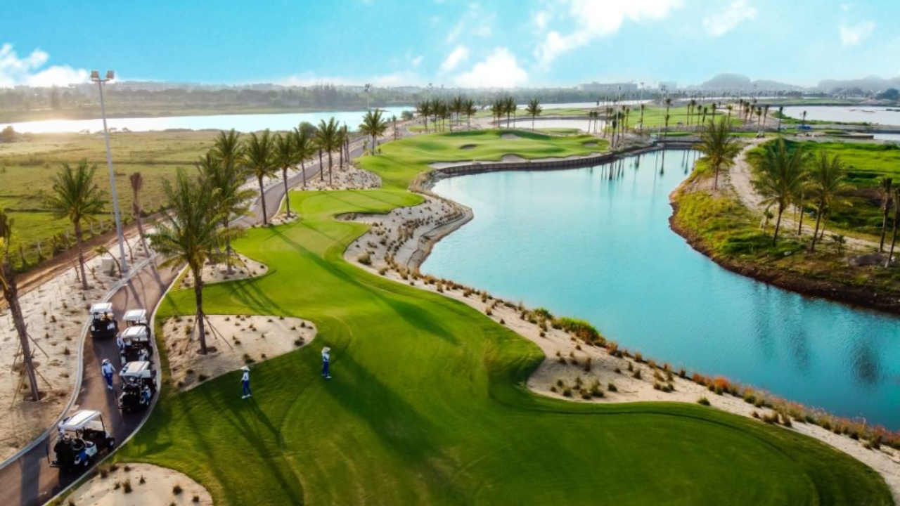 BRG Da Nang Golf Resort Experience in Da Nang 2
