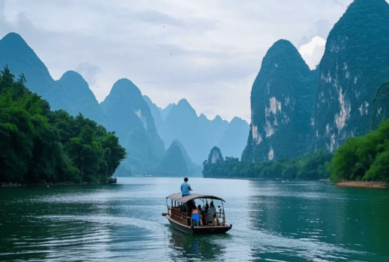 Li River 4-Star Cruise from Guilin to Yangshuo with Lunch & Hotel Pickup 4