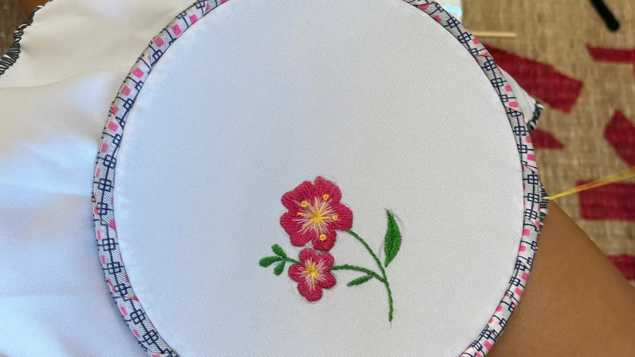 Traditional Embroidery Workshop with Local Artisan at Ninh Binh 3