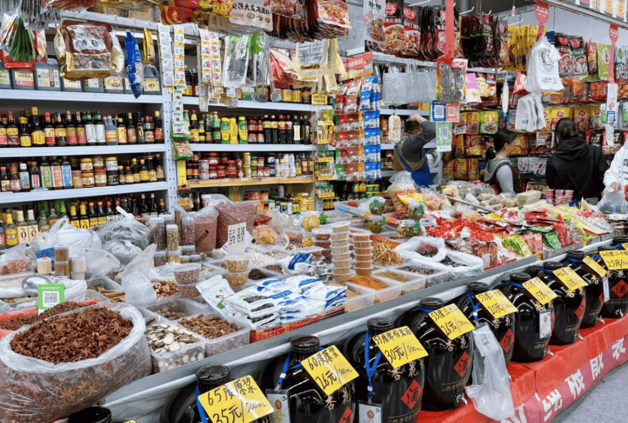 Visit the Local Fresh Market and Learn to Make Dumpling or Wonton 4