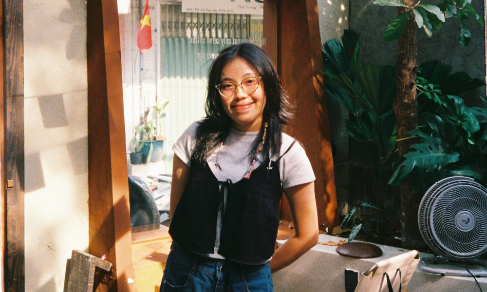 Vintage Film Photography Experience in Saigon – Private Photo Shoot with Kim Ngan 5
