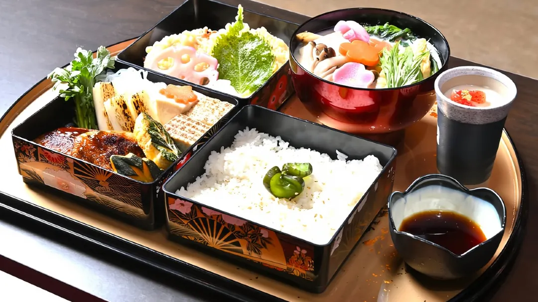 Asakusa Sumo Club ANNEX: Sumo Show with Deluxe Japanese Cuisine 3