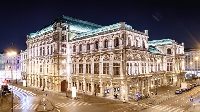 Vienna Night Tour | Austria 2