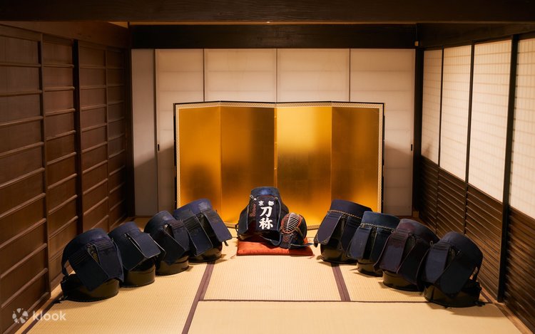 Kendo and Samurai Experience with Uniform and Gear in Kyoto 3